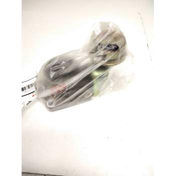 Recambio de cuerpo de mariposa para nissan serena (c23m) 2.3 diesel referencia OEM IAM 71425403  