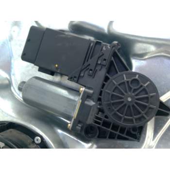 Recambio de elevalunas delantero derecho para volkswagen passat b5 (3b2) 1.9 tdi referencia OEM IAM 3B4837756A  