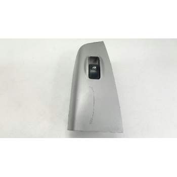 MANDO ELEVALUNAS TRASERO DERECHO 93580IF500WK 