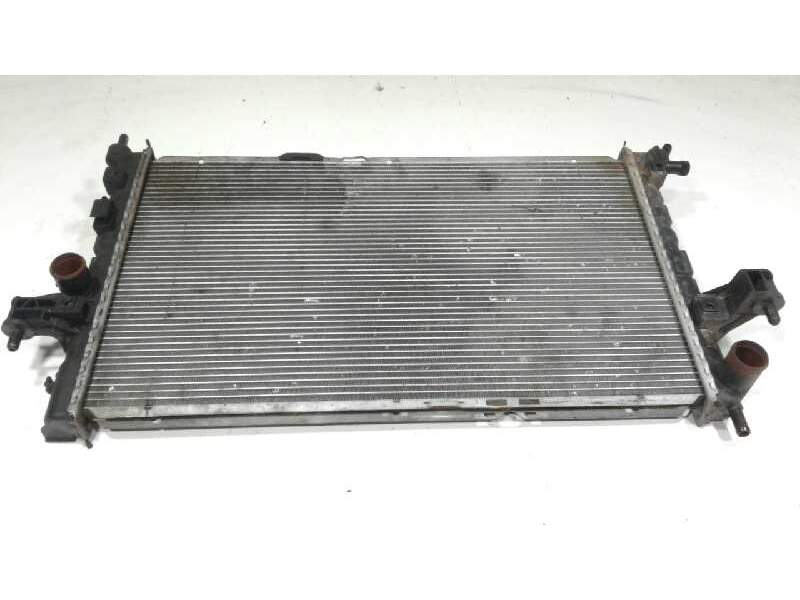 Recambio de radiador agua para opel combo (corsa c) familiar referencia OEM IAM 13100381  