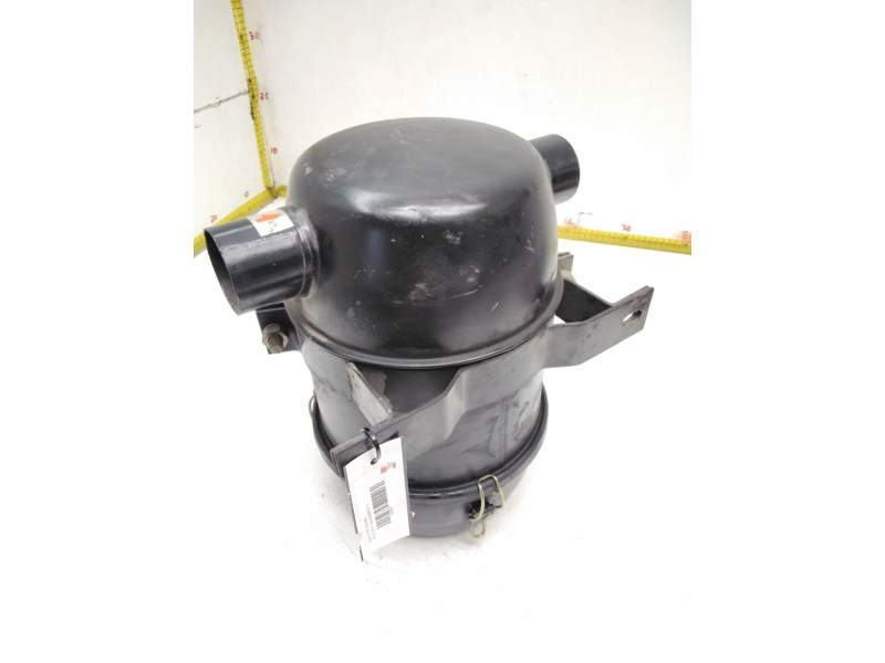 Recambio de caja filtro de aire para iveco daily caja abierta referencia OEM IAM 431045752  MANN
