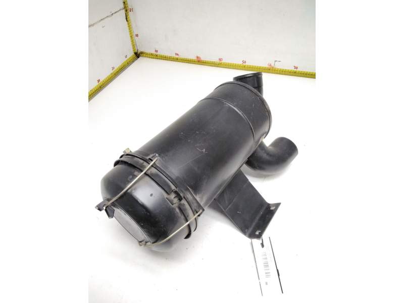 Recambio de caja filtro de aire para nissan patrol (k/w160) referencia OEM IAM 44516592317 C131144 MANN