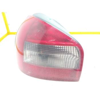 PILOTO TRASERO IZQUIERDO 8L0945095B 
