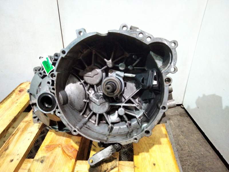 Recambio de caja cambios para volvo s60 berlina d5 referencia OEM IAM M56L2 T125796 