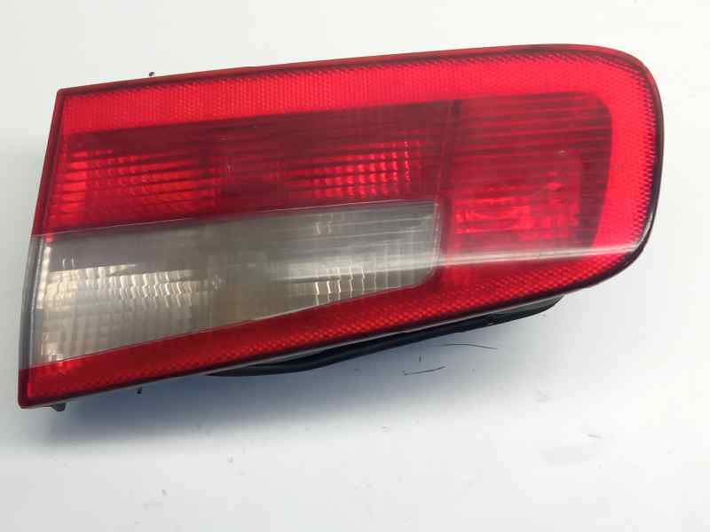 Recambio de piloto trasero derecho porton para renault laguna ii (bg0) authentique referencia OEM IAM 8200002476 VALEO 2346 