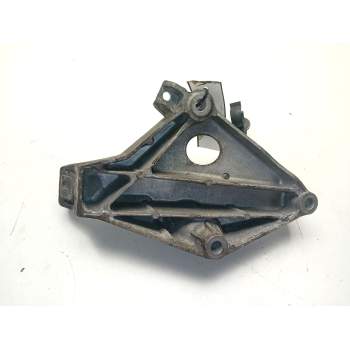 Recambio de soporte motor izquierdo inferior para bmw serie 1 cabrio (e88) referencia OEM IAM 2211677504101  