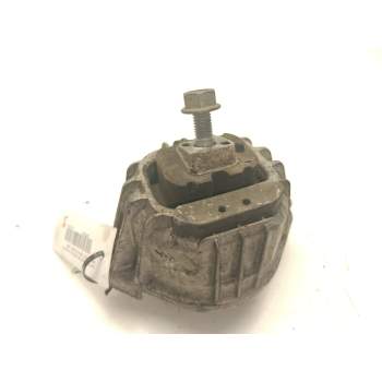 SOPORTE MOTOR DERECHO INFERIOR 