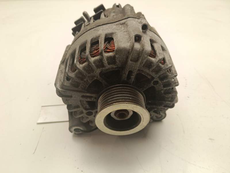 Recambio de alternador para bmw serie 3 berlina (e90) referencia OEM IAM 7802261  