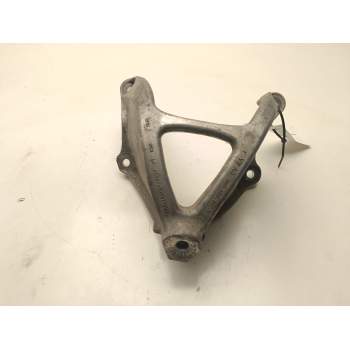 Recambio de soporte motor trasero para audi a4 berlina (8w2) referencia OEM IAM 8W0199307F  