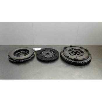 KIT EMBRAGUE 123104345R 301013644R 302059210