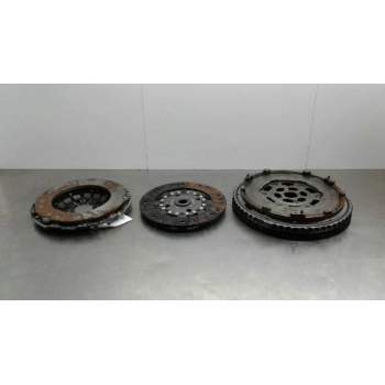 KIT EMBRAGUE 123104345R 301013644R 302059210R