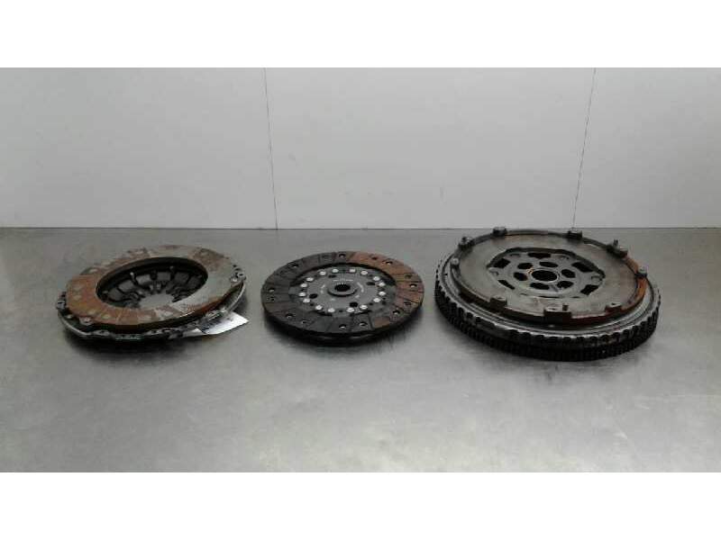 Recambio de kit embrague para nissan juke (f15) 1.2 16v cat referencia OEM IAM 123104345R 301013644R 302059210R