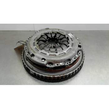 Recambio de kit embrague para nissan juke (f15) 1.2 16v cat referencia OEM IAM 123104345R 301013644R 302059210R