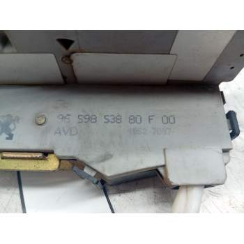 Recambio de cerradura puerta delantera derecha para peugeot 407 sw st confort pack referencia OEM IAM 96598S3880F00  