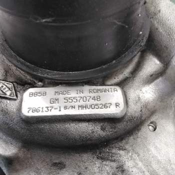 Recambio de turbocompresor para opel insignia berlina excellence referencia OEM IAM 55570748 7861371 