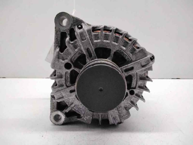 Recambio de alternador para peugeot 407 sw sport referencia OEM IAM 9688085380 2607732B 12V