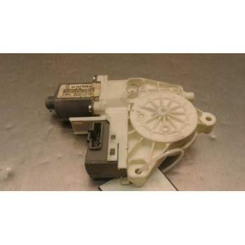 Recambio de motor elevalunas trasero izquierdo para peugeot 407 st confort referencia OEM IAM 9646559680  