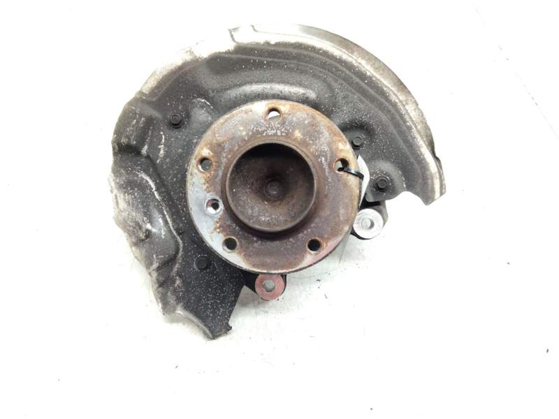 Recambio de mangueta delantera izquierda para bmw serie 1 coupe (e82) referencia OEM IAM 677620903  