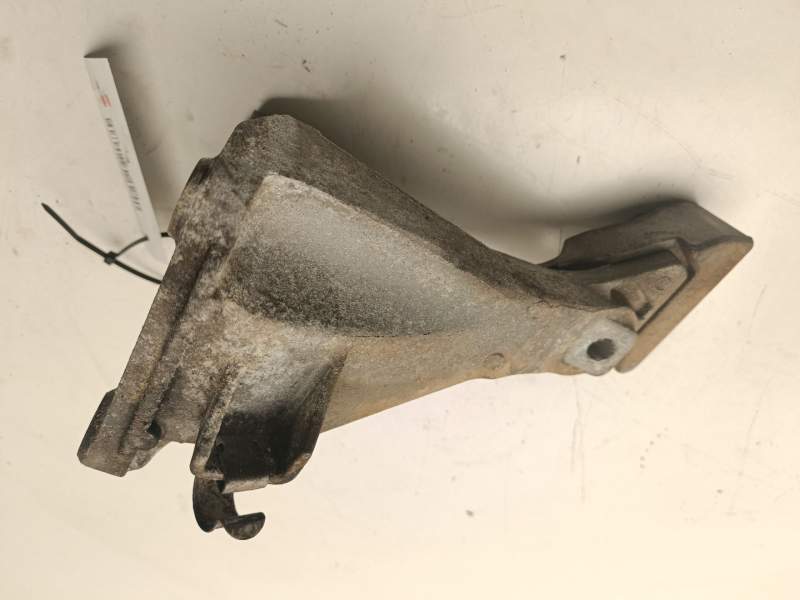 Recambio de soporte motor derecho superior para bmw serie 3 touring (e91) referencia OEM IAM 13807410  