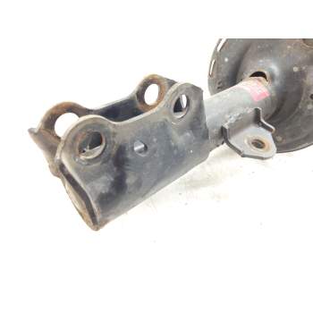 Recambio de amortiguador delantero derecho para toyota auris referencia OEM IAM 33970  
