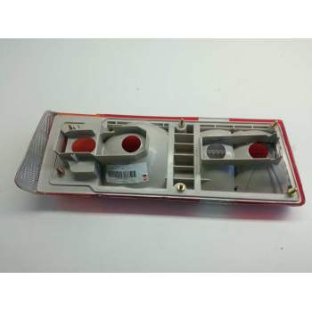Recambio de piloto trasero derecho para ford escort berlina referencia OEM IAM 0379201D 44639636D 