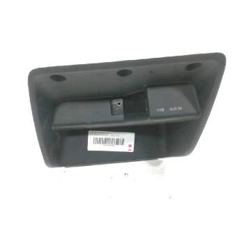 CENTRALITA USB AUXILIAR 6J1857563 
