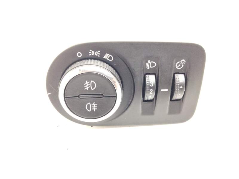 Recambio de mando luces para opel corsa d 1.3 16v cdti referencia OEM IAM 13310331  