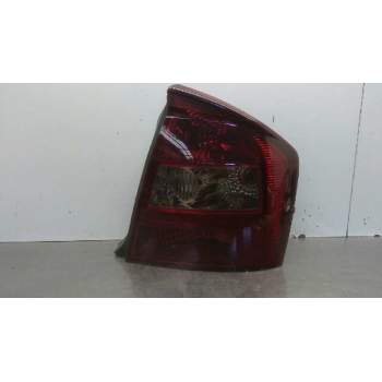PILOTO TRASERO DERECHO 924022F2R 482423 1561736