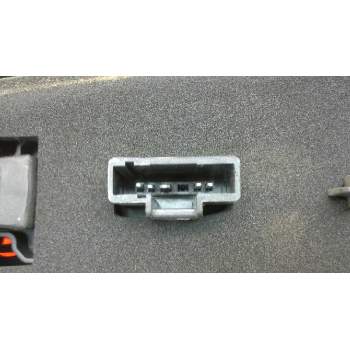 Recambio de piloto trasero izquierdo para dacia sandero básico referencia OEM IAM 8200734825  