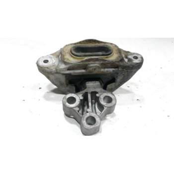 Recambio de soporte motor izquierdo superior para opel zafira tourer expression referencia OEM IAM 13248549  