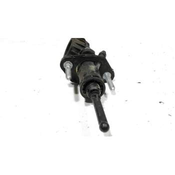 Recambio de bomba embrague para opel zafira tourer expression referencia OEM IAM 55581915  