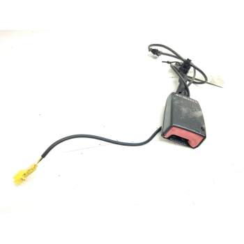 ENGANCHE DELANTERO DERECHO A2128601369 