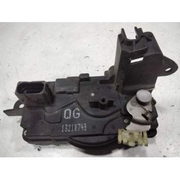 Recambio de cerradura puerta delantera derecha para opel astra gtc referencia OEM IAM 13210749  