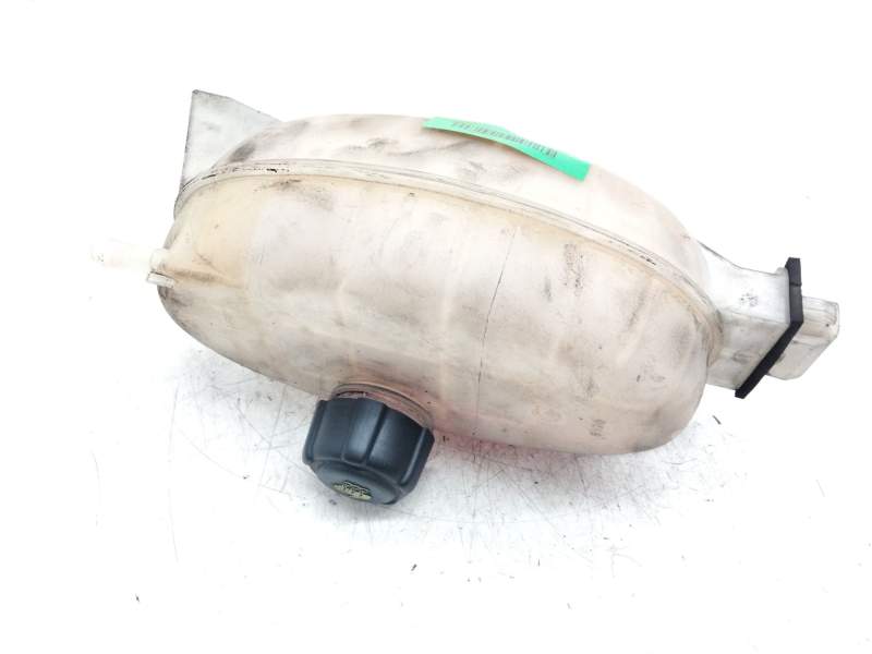 Recambio de deposito expansion para renault trafic caja cerrada dci cat referencia OEM IAM 77003128900  