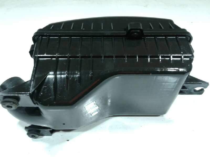 Recambio de caja filtro de aire para kia carnival td ls travel referencia OEM IAM   