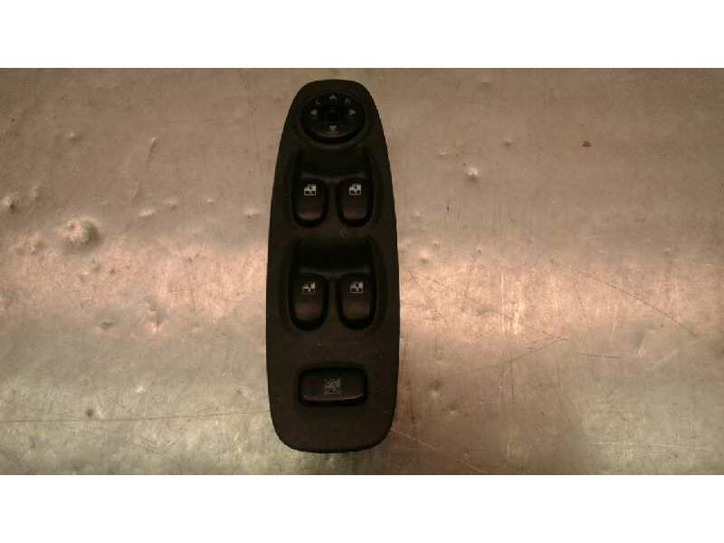 Recambio de mando elevalunas delantero izquierdo para hyundai accent (lc) gls referencia OEM IAM 820W10270  
