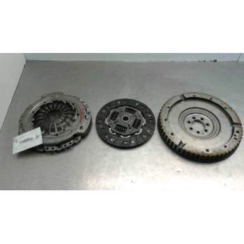 KIT EMBRAGUE 301016758R 