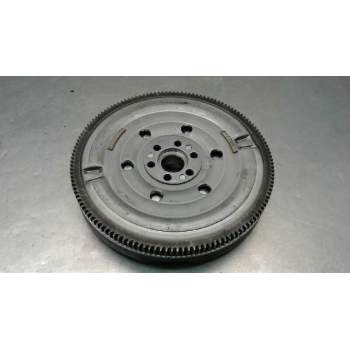 Recambio de kit embrague para nissan juke (f15) 1.6 16v referencia OEM IAM 4127030210KCOB  301001KCOA