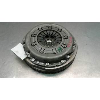 Recambio de kit embrague para nissan juke (f15) 1.6 16v referencia OEM IAM 0021123104BB0A 301001KCOA 4127030210KCOB