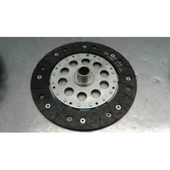 Recambio de kit embrague para nissan juke (f15) 1.6 16v referencia OEM IAM 4127030210KCOB  301001KCOA