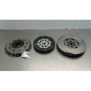 KIT EMBRAGUE 0021123104BB0A 301001KCOA 4127030210KCOB
