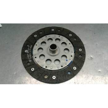 Recambio de kit embrague para nissan juke (f15) 1.6 16v referencia OEM IAM 4127030210KCOB  301001KCOA