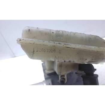 Recambio de bomba freno para audi a4 avant (8e) 2.5 tdi (120kw) referencia OEM IAM 320670094  