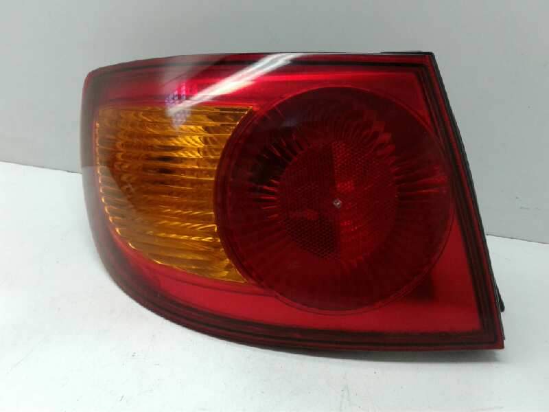 Recambio de piloto trasero izquierdo para hyundai elantra (xd) 1.6 gls (5-ptas.) referencia OEM IAM L924012D2  