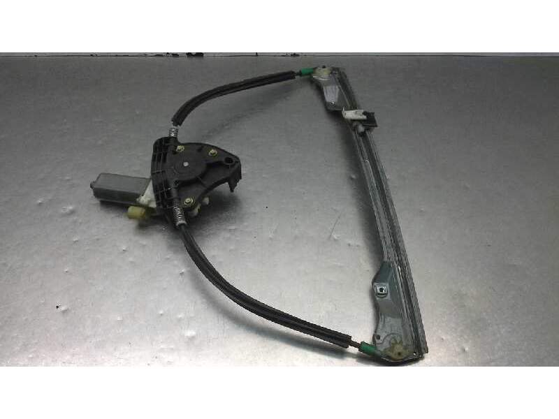 Recambio de elevalunas delantero izquierdo para renault clio ii fase ii (b/cb0) authentique referencia OEM IAM 0130822020  