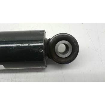 Recambio de amortiguador para iveco daily caja abierta referencia OEM IAM 5006306032 45752505 