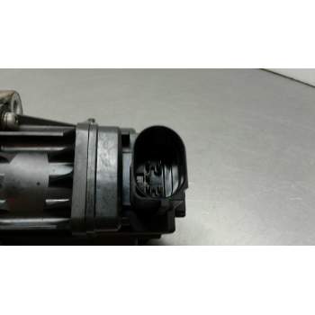 Recambio de valvula egr para opel insignia berlina selective referencia OEM IAM 55566052  