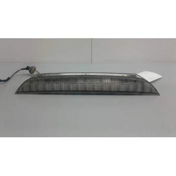 LUZ CENTRAL DE FRENO 8334A008 