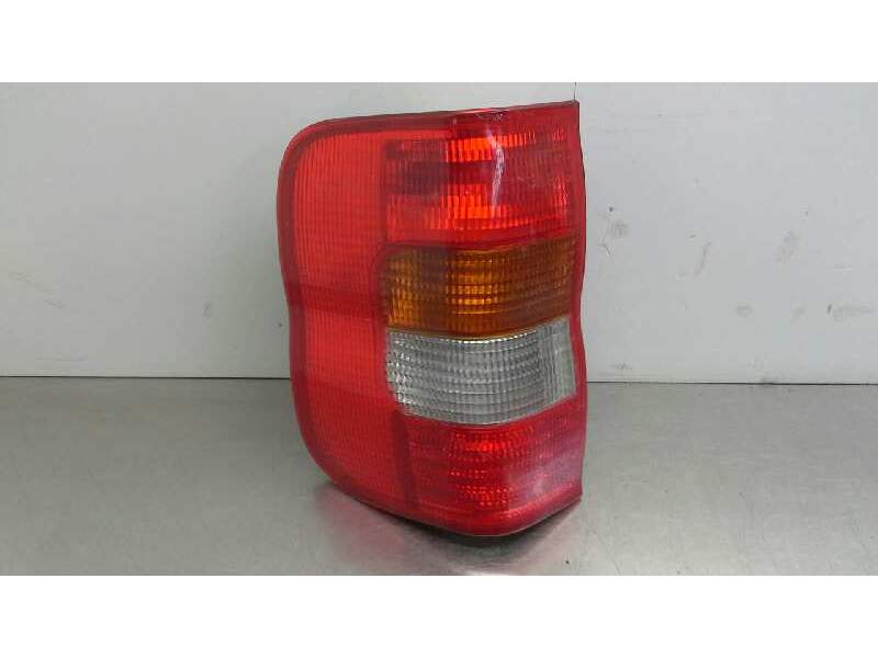 Recambio de piloto trasero izquierdo para opel combo (corsa b) cargo referencia OEM IAM 67732670  