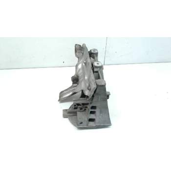 Recambio de soporte motor para renault trafic caja cerrada dci cat referencia OEM IAM   